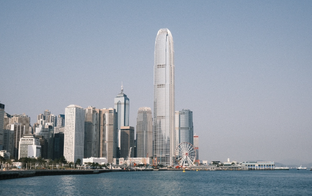 1727598947628994.png 香港移民